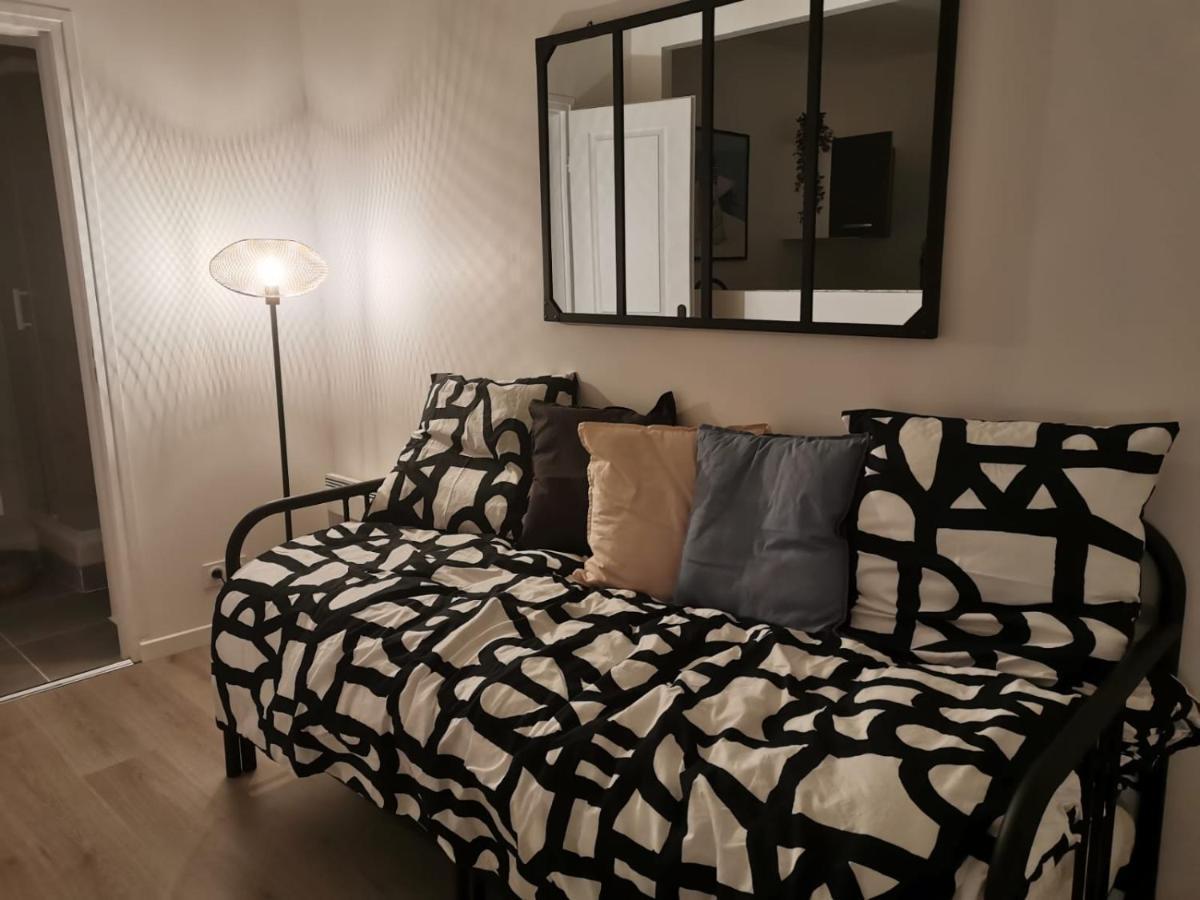 Ferienwohnung Studio Cosy Et Renove A 2 Pas Gare Reims Centre - Rue Exterior foto