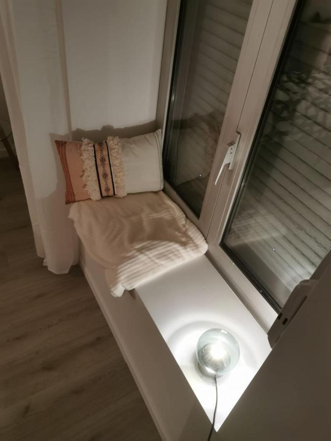 Ferienwohnung Studio Cosy Et Renove A 2 Pas Gare Reims Centre - Rue Exterior foto