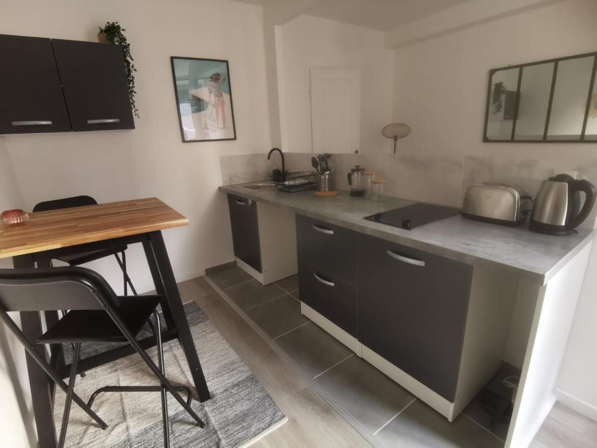 Ferienwohnung Studio Cosy Et Renove A 2 Pas Gare Reims Centre - Rue Exterior foto